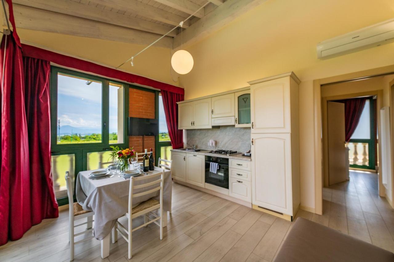 Bertoletta Village Apartments Peschiera del Garda Eksteriør bilde
