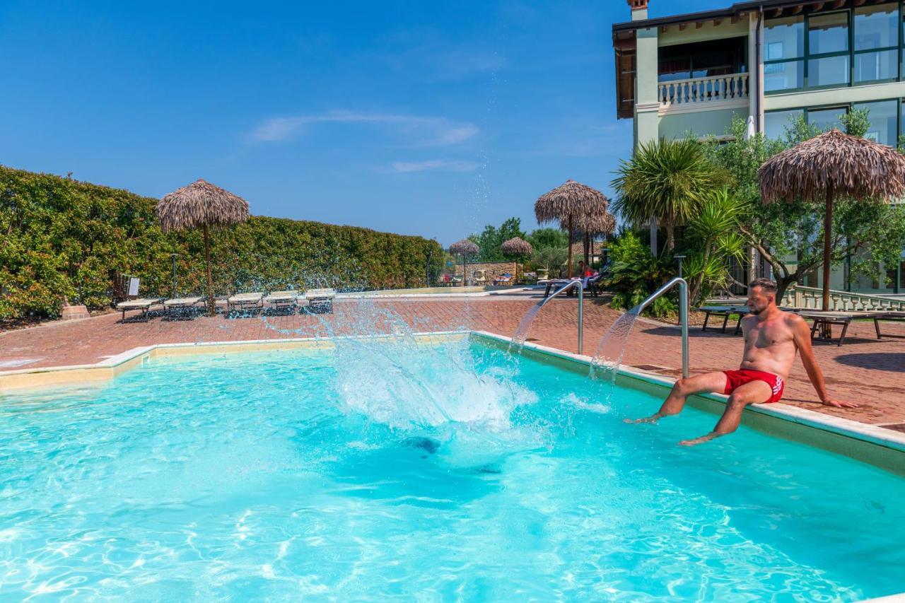 Bertoletta Village Apartments Peschiera del Garda Eksteriør bilde
